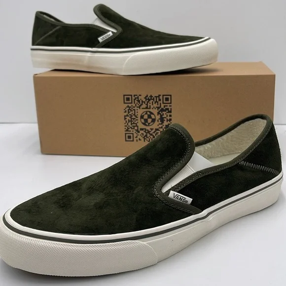 Vans Men's Green Classic Slip-On Slip-On Vr3 SfSherpa Grape Leaf/Marshma